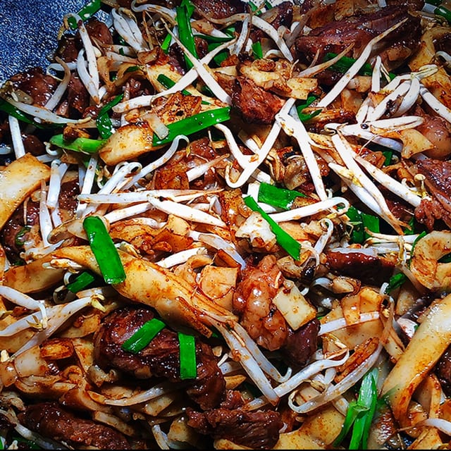 Beef Chow Fan.